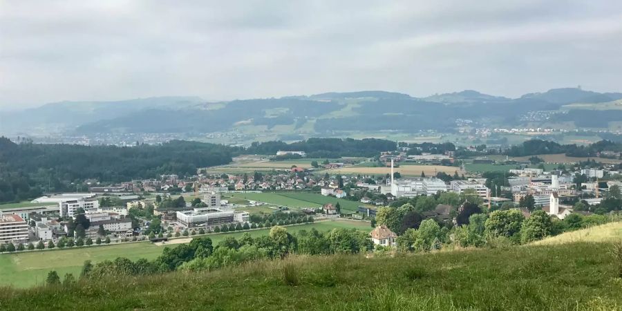 Gemeinde Muri-Gümligen – Übersicht auf Gümligen vom Denkmal am Dentenberg aus gesehen.