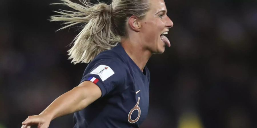 Gelungener Auftakt für den Gastgeber: Frankreichs Captain Amandine henry feiert ihr 4:0
