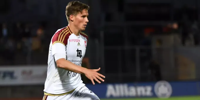 Energie Cottbus Verpflichtet Aussenverteidiger Alex Borgmann