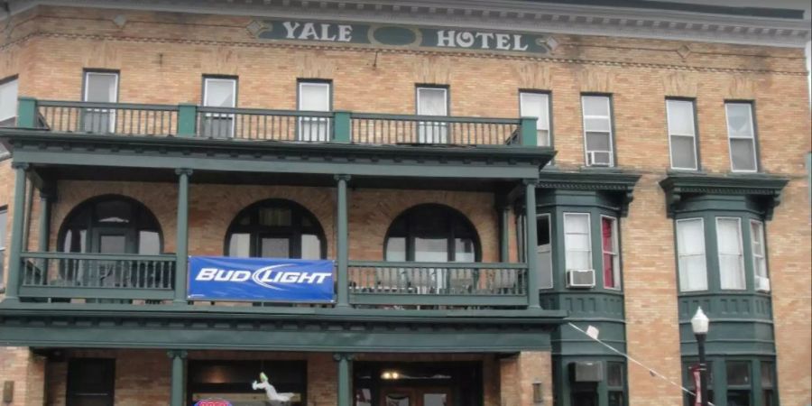 Yale Hotel