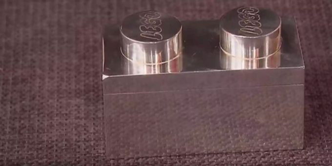 «Bares für Rares» - Liebhaber zahlt 820 Euro für Silber-Lego-Stein