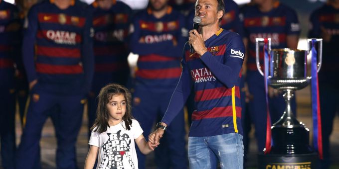 Luis Enrique hält 2016 Xana an der Hand, den Champions-League-Triumph mit Paris St. Germain widmet er seiner 2019 gestorbenen Tochter. Paris St. Germain