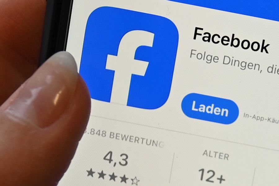 ... Facebook ...
