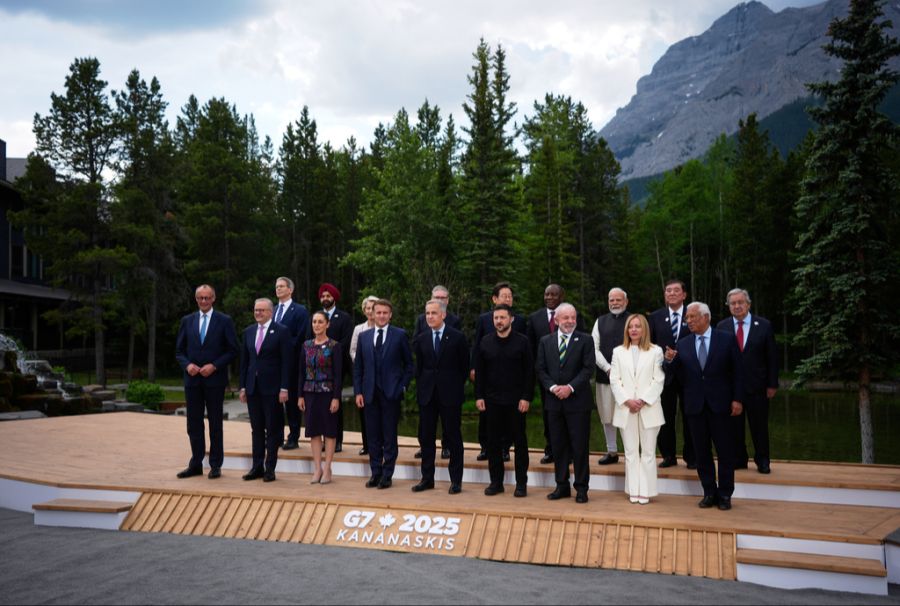 g7