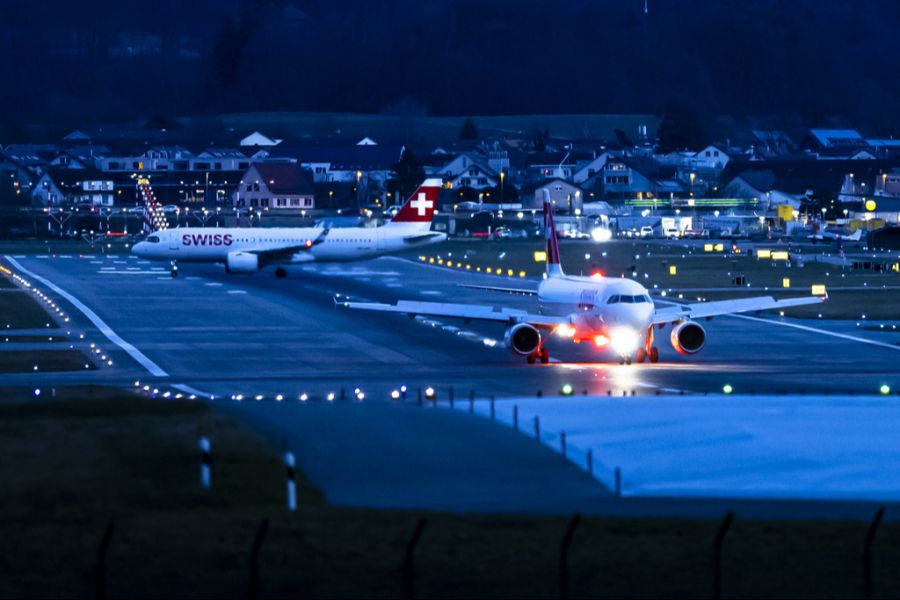Der Flughafen Zürich verfügt über ein komplexes Pistensystem.