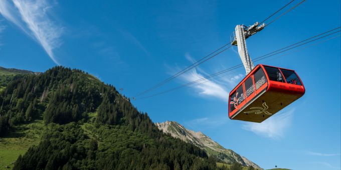 Luftseilbahn Brienzer Rothorn - Top of Biosphäre. Symbolbild