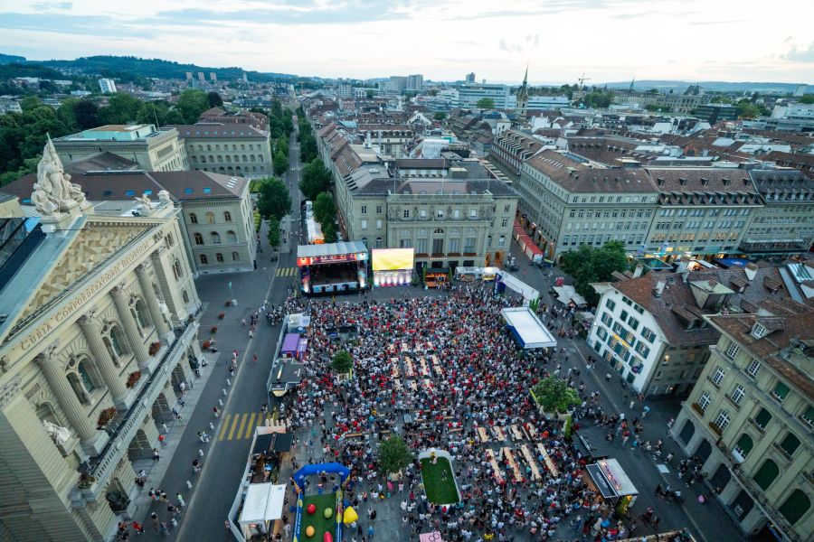 Der Bundesplatz von oben.