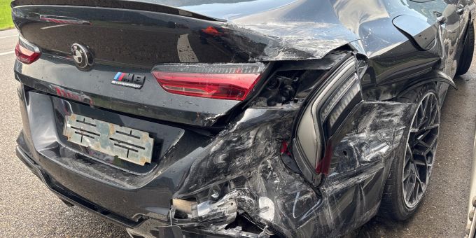 Selbstunfall auf Autobahn A3 in Niederurnen. Autobahn A3