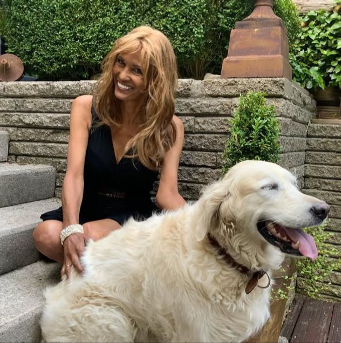 Nadja Abd el Farrag mit ihrem geliebten Hund. Nadja abd el farrag
