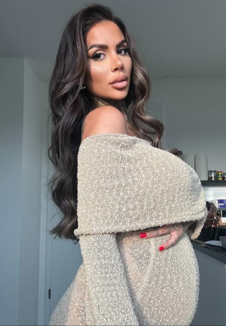 Mia Madisson