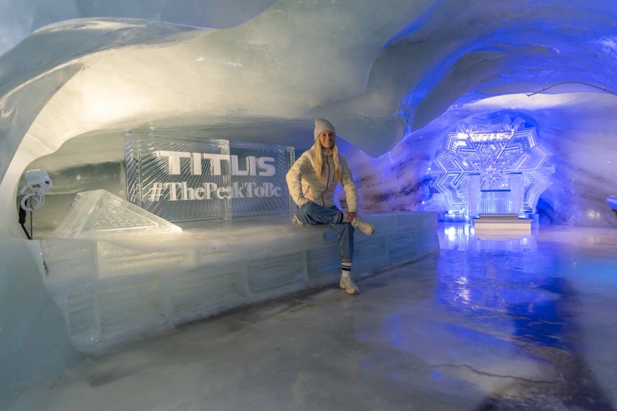 Am Titlis ist bei diesen hohen Temperaturen die Gletschergrotte sehr gefragt.