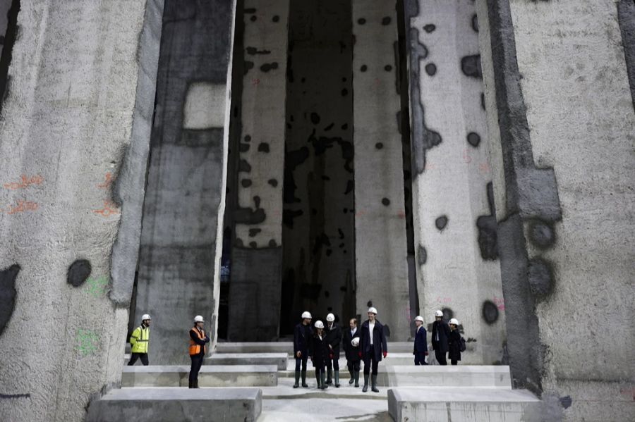 Einen letzten Coup hat die Stadtregierung jedoch noch auf Lager. Das Rückhaltebecken Austerlitz soll bei hohen Regenmengen das Abwasser davon abhalten, in die Seine zu gelangen.