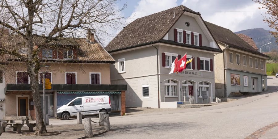 Für das Veterinäramt ist die Situation in Ramiswil SO belastend. Im Bild: Für das Veterinäramt ist die Situation belastend.