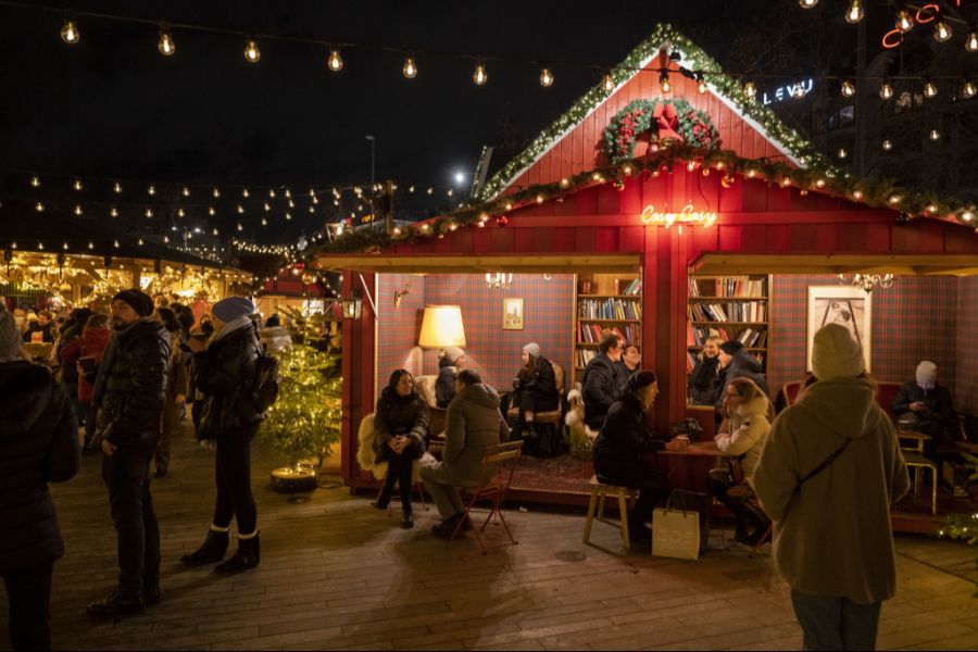 Das Wienachtsdorf auf dem Zürcher Sechseläutenplatz verschwindet und wird von einem neuen Konzept abgelöst.