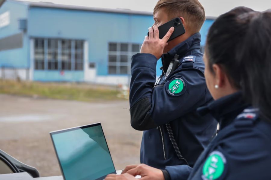 Polizeischüler freigestellt entlassen Rassismus