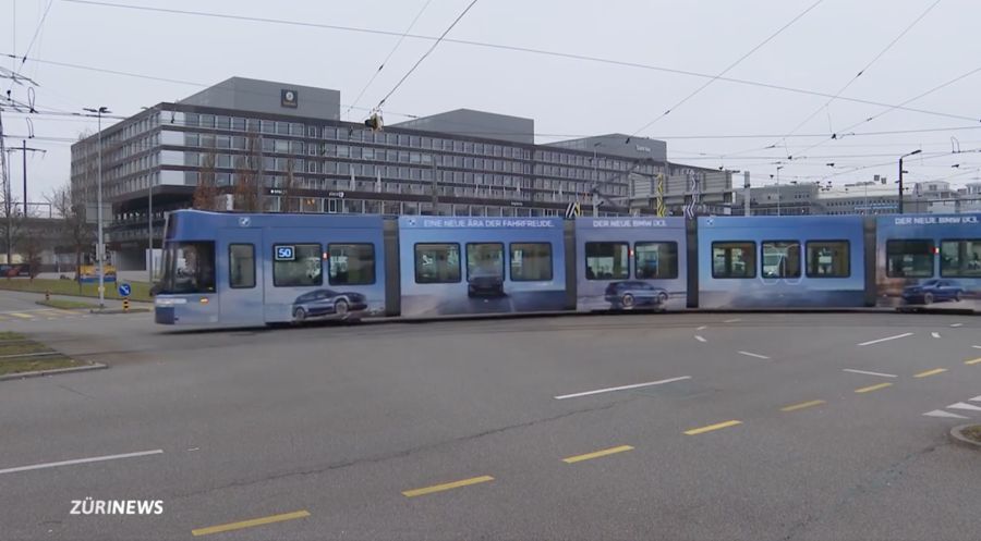 Bis Ende Jahr fährt das BMW-Tram quer durch Zürich.