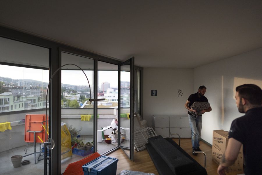 Menschen in den Städten ziehen jedoch öfter um als Personen, die auf dem Land leben.