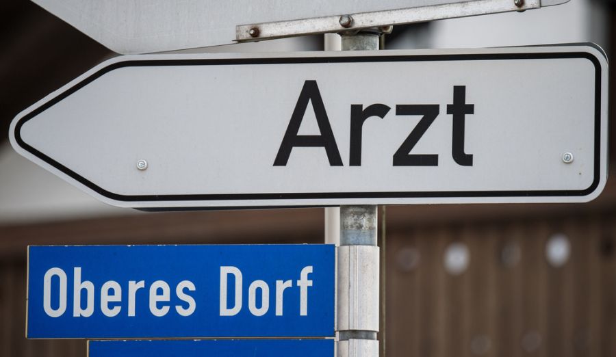 Zudem gehen Personen aus ländlicheren Regionen tendenziell später zum Arzt.