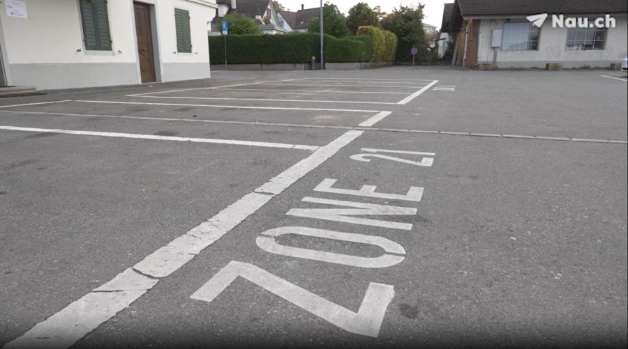 Wer sein Auto aber in der Zone 21 abstellt, darf maximal zwei Stunden bleiben.