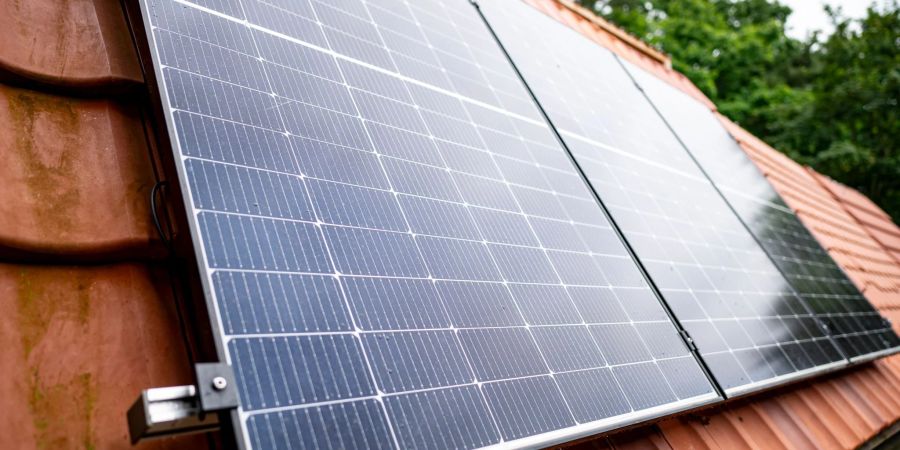Wer ab dem 1. August eine Solaranlage in Betrieb genommen hat, bekommt bei einer Teileinspeisung nur 8,03 Cent pro Kilowattstunde (Archivbild).