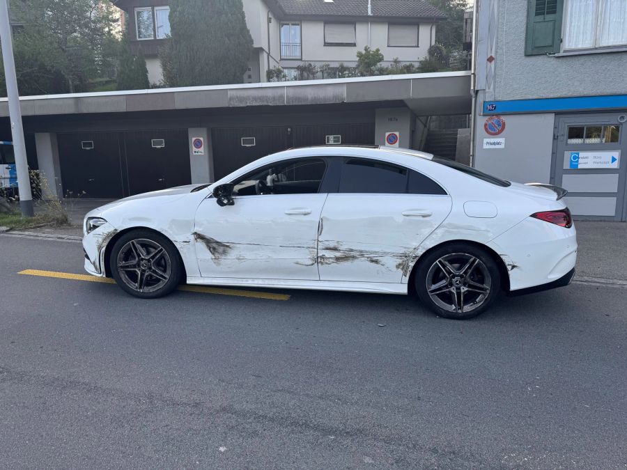 Sachschaden an Auto.