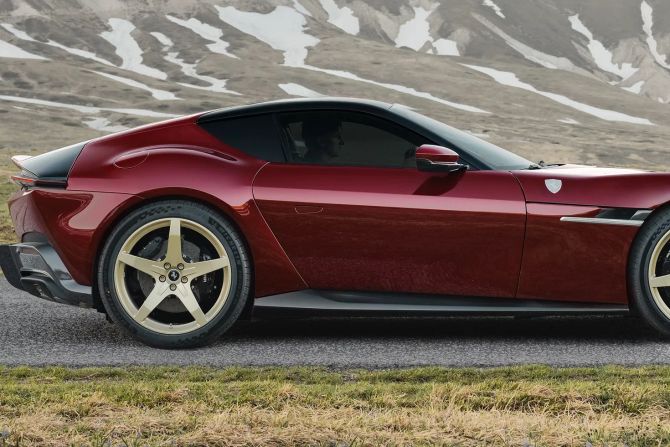 Ferrari 12Cilindri Manuale