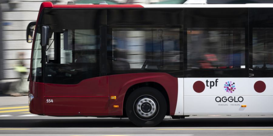 Der Freiburger Staatsrat hat die neue kantonale Mobilitätsstrategie in die Vernehmlassung geschickt. (Archivbild)
