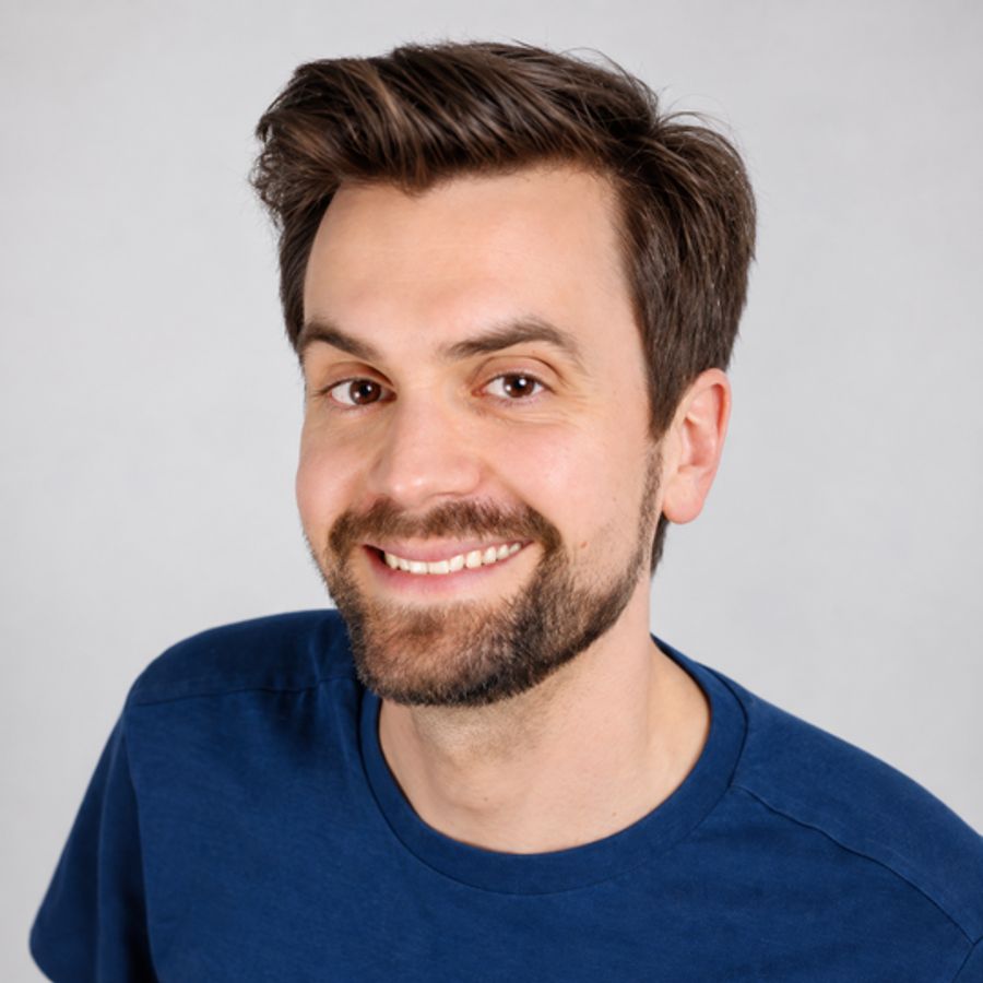 David Werker ist ein deutscher Stand-up-Comedian, Autor und Moderator.