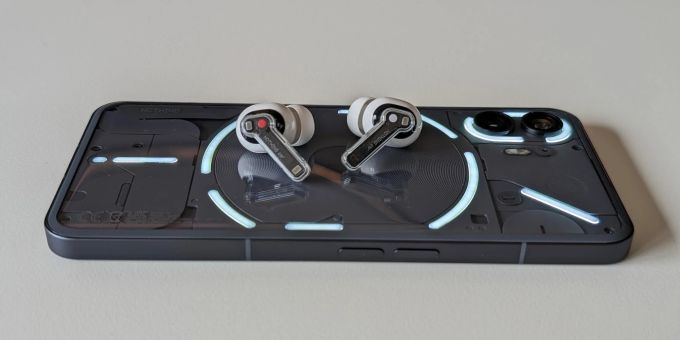 Nothing und ChatGPT - Über die Kopfhörern direkt der KI «anrufen»