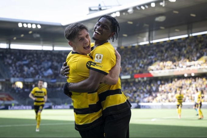 YB führt die Tabelle mit fünf Zählern Vorsprung an. YB