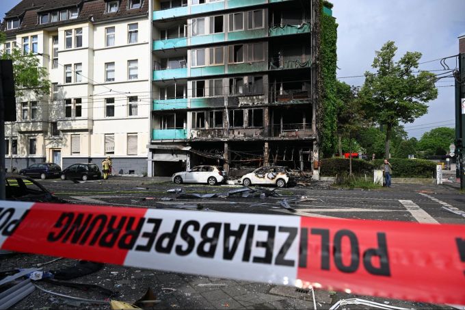 Bei einer heftigen Explosion in einem Düsseldorfer Wohn- und Geschäftshaus starben drei Menschen. Brand in Düsseldorf