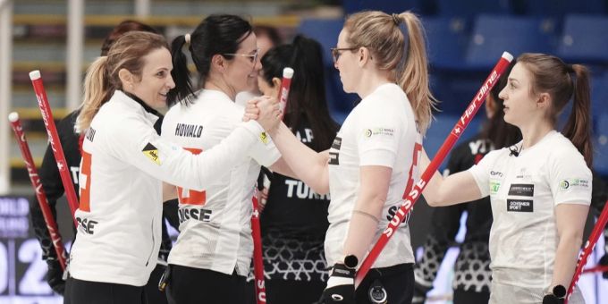 Die Schweizer Curlerinnen setzen ihre Erfolgsserie fort. Curling