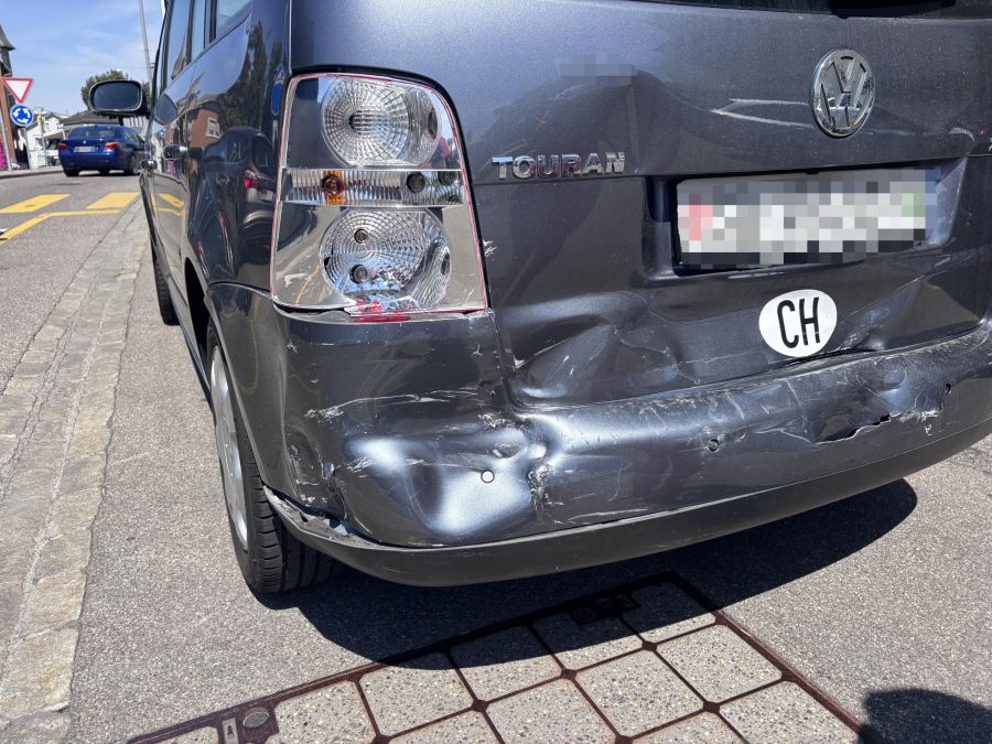 Bei der Kollision entstand Sachschaden.