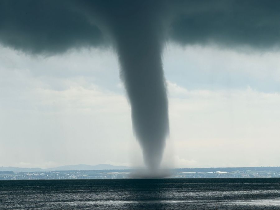 Normalerweise treten Wasserhosen auf dem Bodensee erst im September auf. Jährlich wird mit zwei bis drei gerechnet.