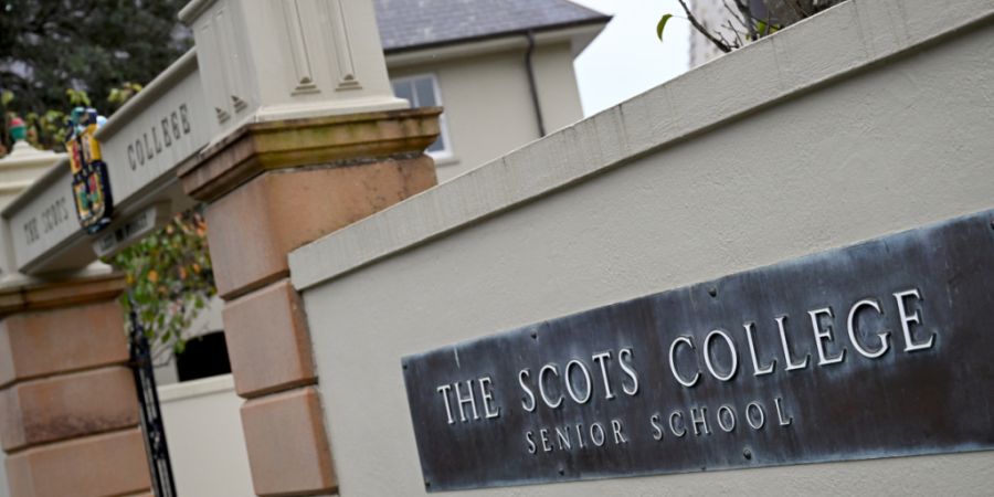 Das private Scots College in Bellevue Hill, einem östlichen Vorort von Sydney. Drei Schüler der angesehenen Privatschule müssen sich wegen des mutmaßlichen sexuellen Übergriffs auf...
