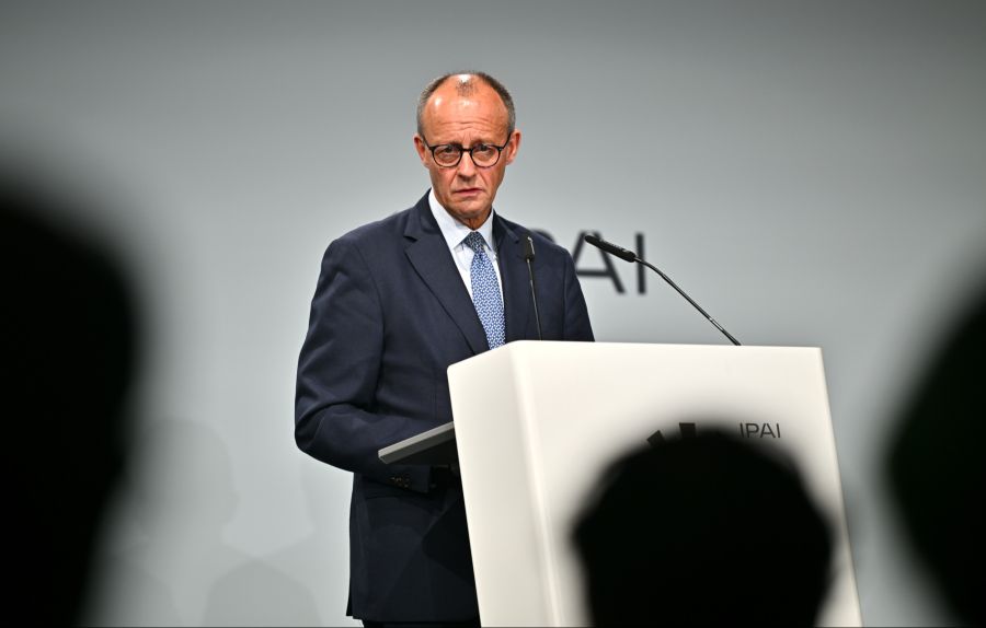 Bei einer Umfrage erhält der deutsche Bundeskanzler Friedrich Merz kein gutes Zeugnis ausgestellt.