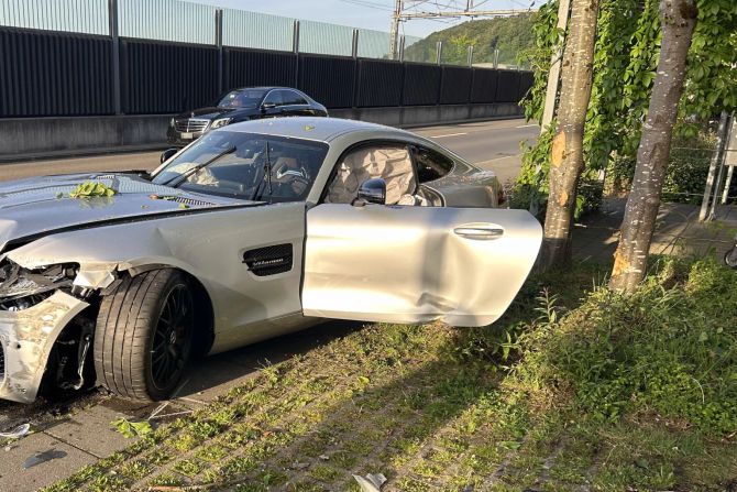 Unfall Bäch Sz