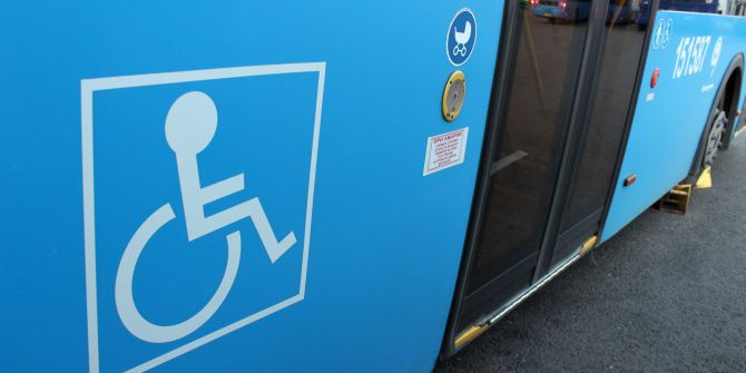 Buss barrrierefrei behindertengerecht Einstieg