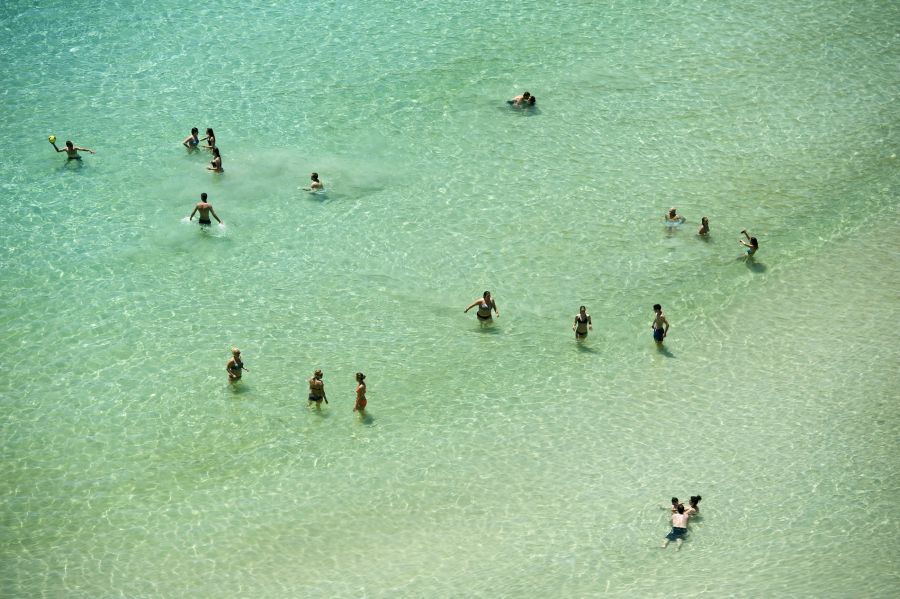 Auch das Wasser lässt keine wirkliche Erfrischung zu.