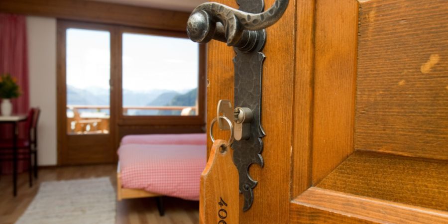 Die Schweizer Hotellerie hat nach vier rückläufigen Monaten im Juli 2026 wieder leicht mehr Übernachtungen verzeichnet. (Archivbild)