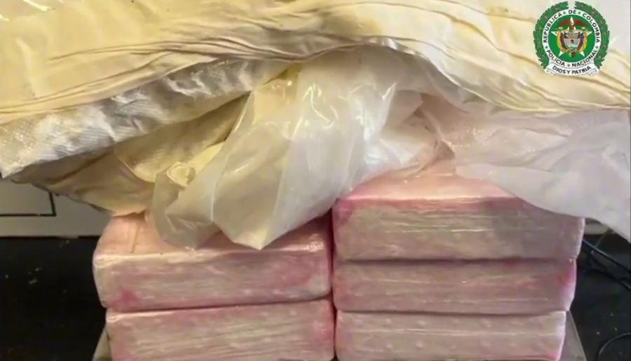 Die Kokain-Pakete waren unter der Kleidung des Mannes am Körper befestigt.