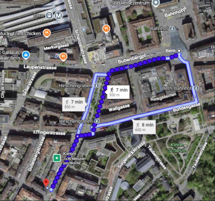 Viele staunen darüber. Die Bäckerei liegt nur wenige Minuten vom Bahnhof entfernt, also mitten im Zentrum.