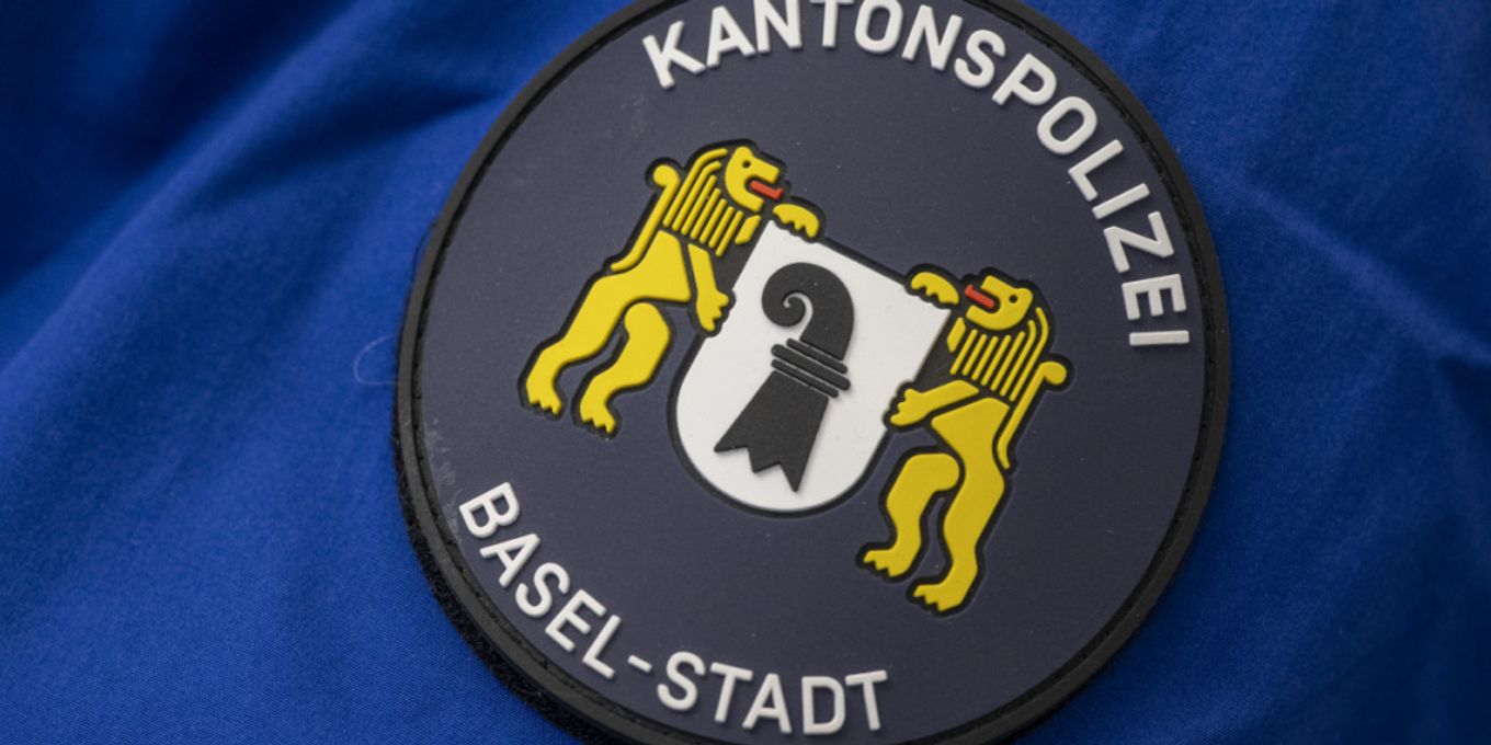 Grosseinsatz in Basel wegen Brand in Hochhaus