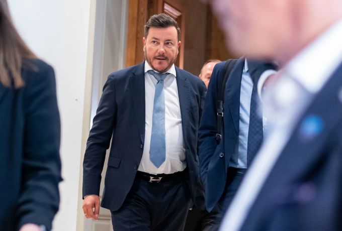 René Benko, Gründer von Signa, wurde kürzlich vond er Polizei festgenommen. signa