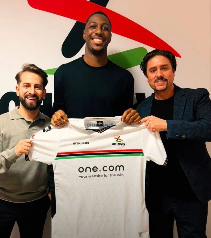 Ismael Piller (l.), Roggerio Nyakossi und Michel Urscheler (r.). Roggerio Nyakossi