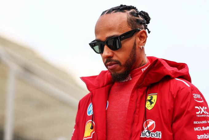 Lewis Hamilton (Ferrari) beim Vorsaison-Test der Formel 1 in Bahrain. Hamilton Ferrari Formel 1