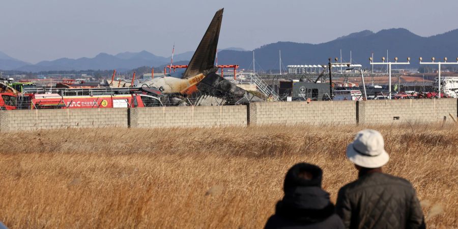 Passagierflugzeug in Südkorea verunglückt