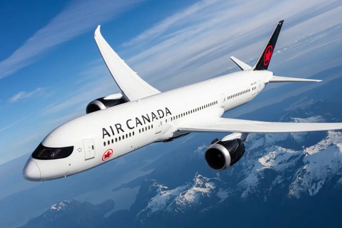 Air Canada 2028 Flugzeug