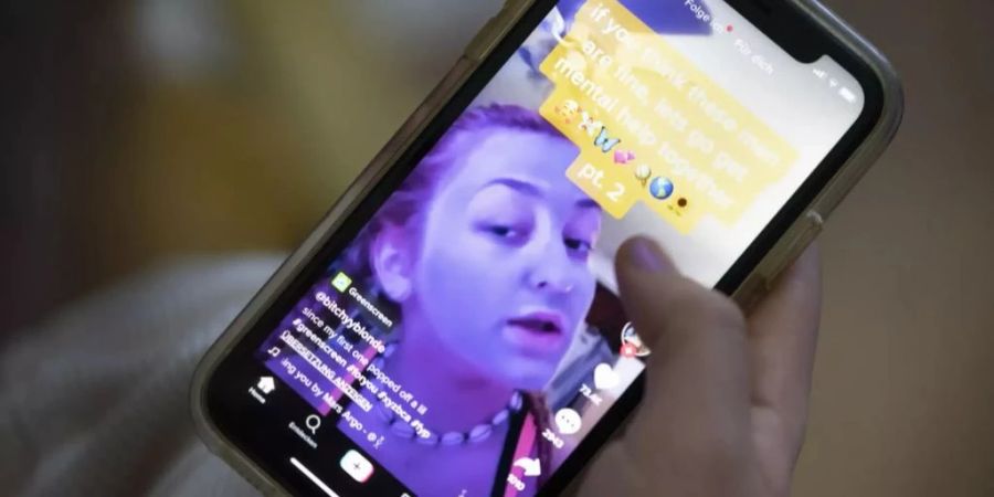 Auf Tiktok gibt es derzeit einen neuen Trend: «We listen and we don't judge». (Symbolbild)