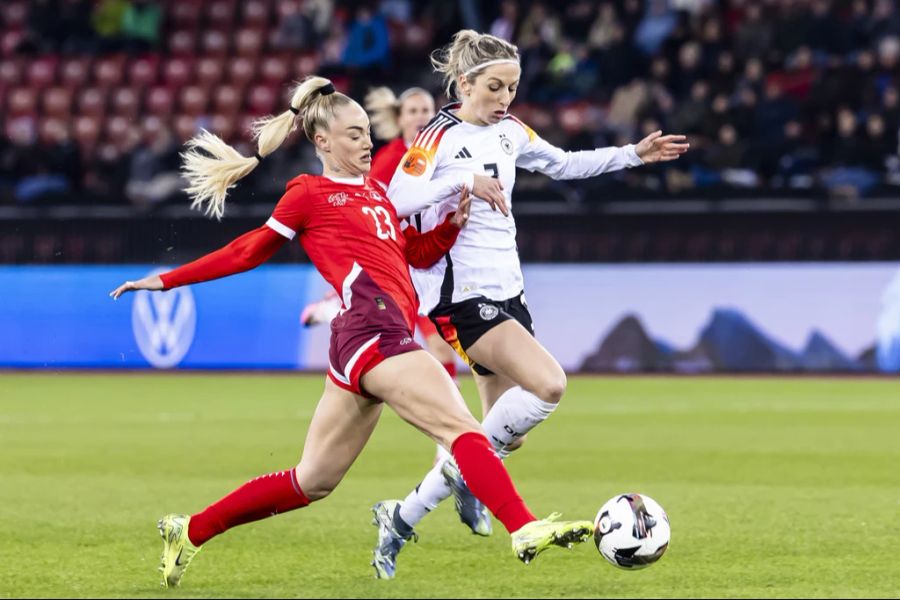 Alisha Lehmann im Länderspiel gegen Deutschland.